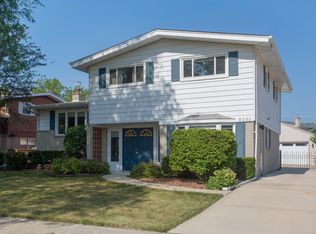 9232 Ozark Ave, Morton Grove, IL 60053