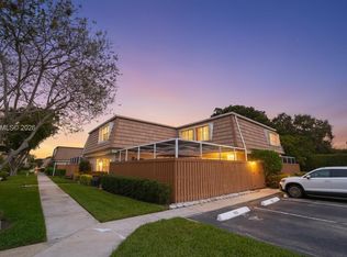 Winchester Court, Palm Beach Gardens, FL 33410