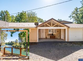 1054 N River Dr, Sweet Home, OR 97386