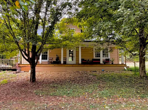 726 Mona Cherry Rd, Scottsville, KY 42164