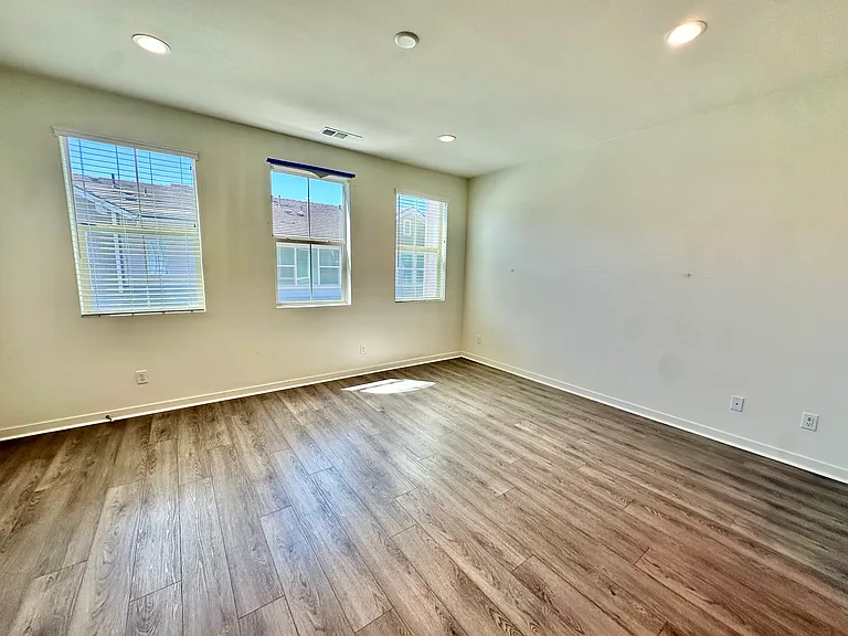 115 Red Brick Dr #3 — Photo 17