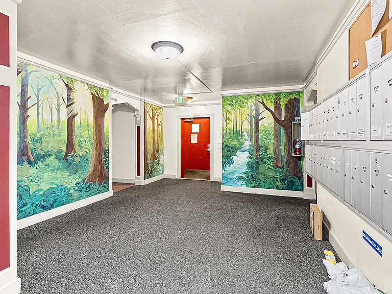 Forestry Court — Photo 4