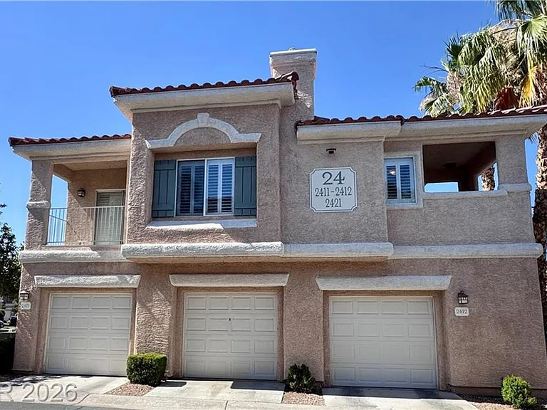 251 S Green Valley Pkwy #2421 — Photo 2
