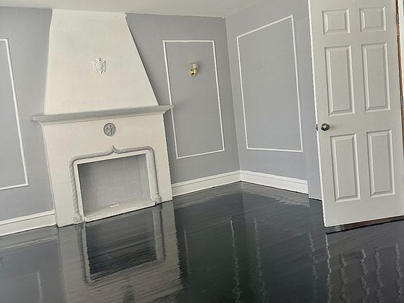 4th image of 7754 S Colfax Ave #1