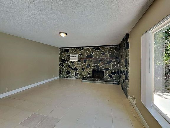 4th image of 2240 NE 62nd St #0