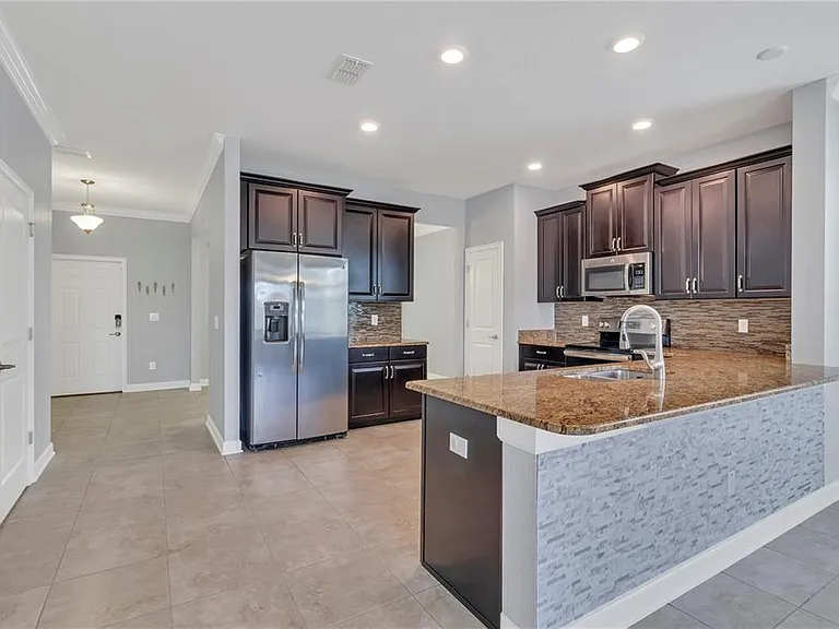9892 Pecan Hickory Way — Photo 7