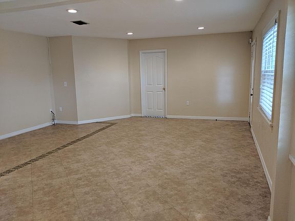 2nd image of 108 S Cooper Pl