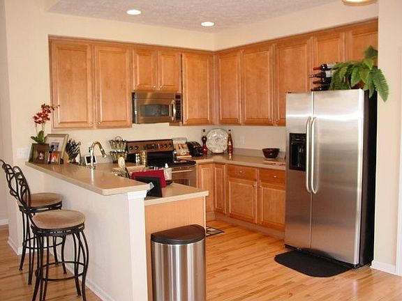 Kitchen/Breakfast Bar