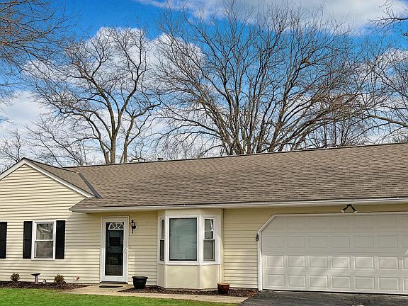 3rd image of 428 S Sarwil Dr