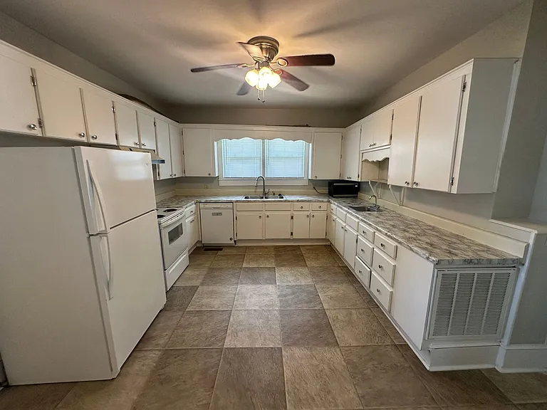 306 Chinquapin Rd — Photo 18