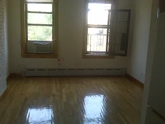 Rented by Elinor Taasa, LREB