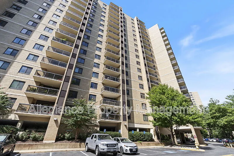2 bed, 1.5 bath, 1211 sqft, $2,850 — Photo 4