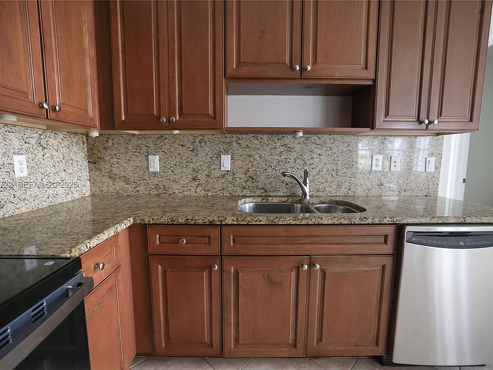 1st image of 16122 Poppy Seed Cir #1404