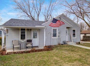 1005 S 3rd St, Ozark, MO 65721