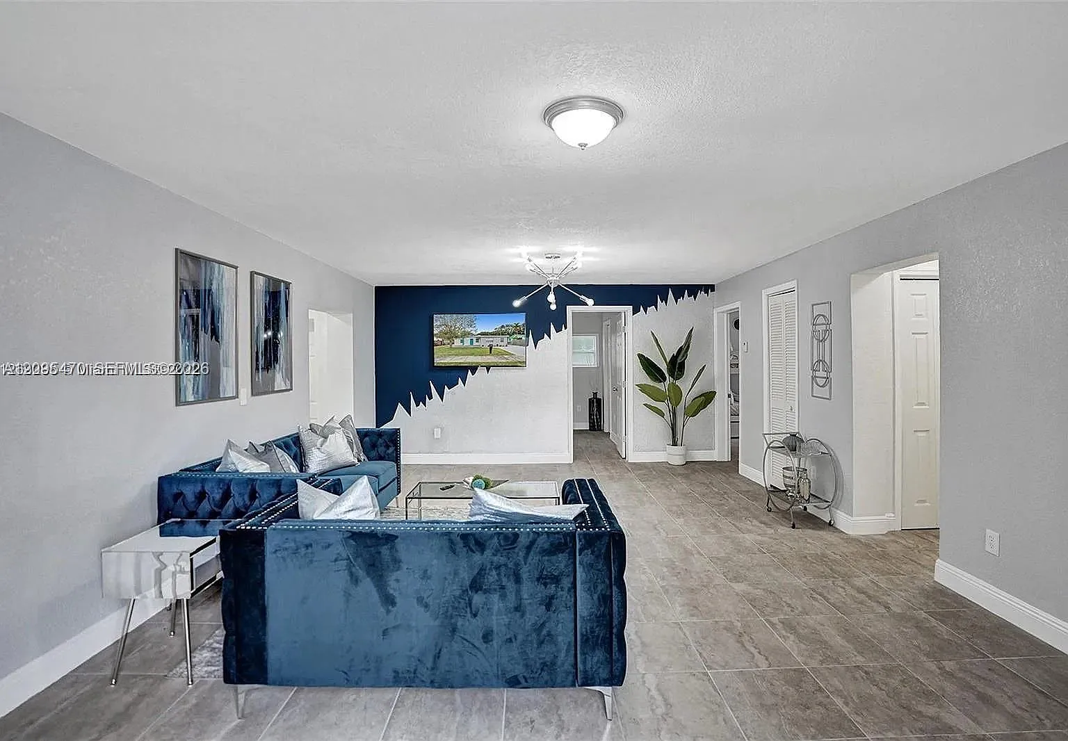 4 bed, 3.0 bath, 1963 sqft, $4,650 — Photo 4
