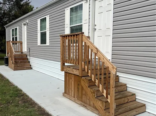 205 N North St, Raymond, IL