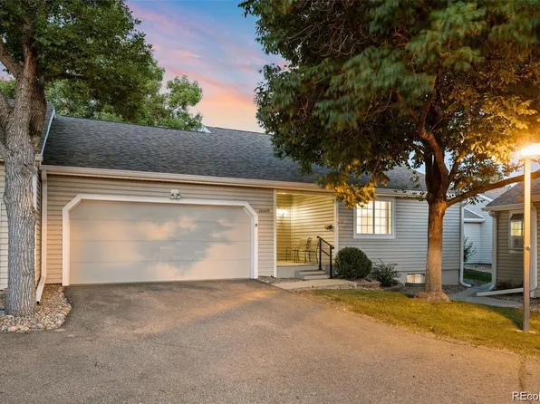 2808 S Heather Gardens Way #B, Aurora, CO 80014