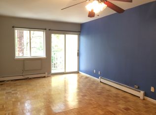 3044 14th St APT 3F, Astoria, NY 11102