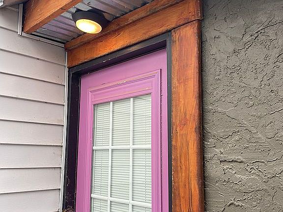 4th image of 16785 Ditmars Rd #98