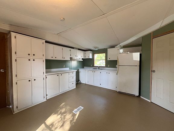 kitchen & door to laundry room