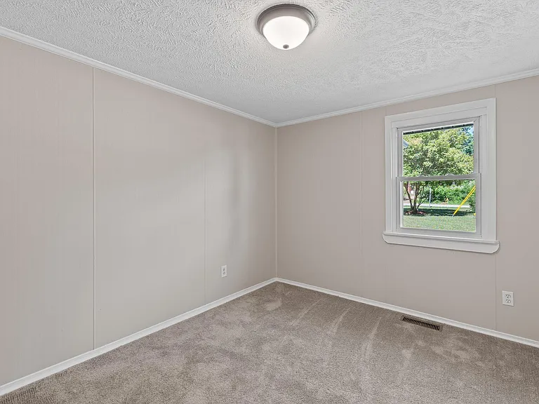 5128 Sunset Lake Rd — Photo 27