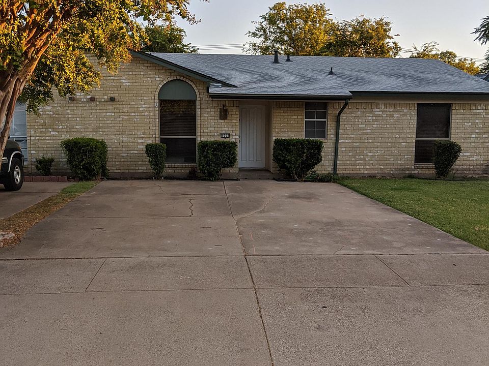 1st image of 1003 Plover Ln
