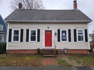 15 Quincy St, Abington, MA 02351
