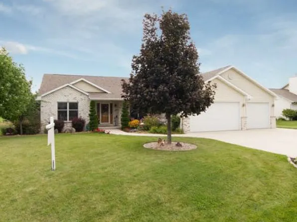 182 Wyldeberry Ln, Oshkosh, WI 54904