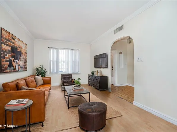 2567 E 6th St, Brooklyn, NY 11235