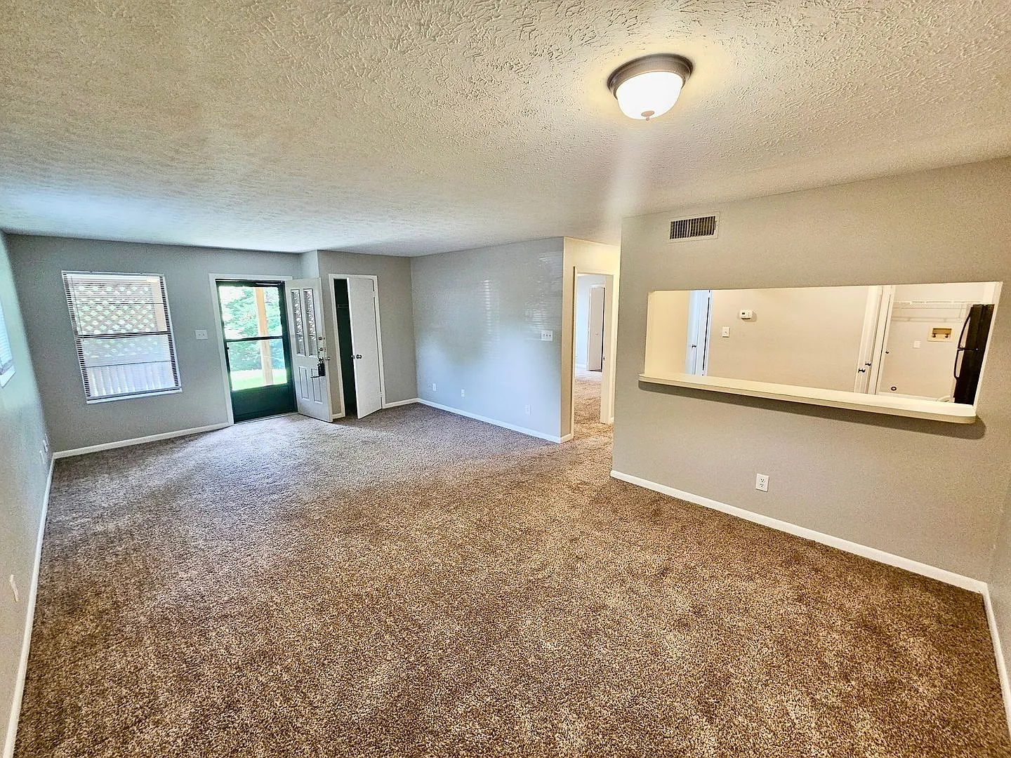 Castle Terrace Apartments — Photo 3
