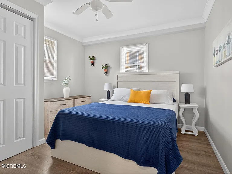 32 Franklin Ave — Photo 44