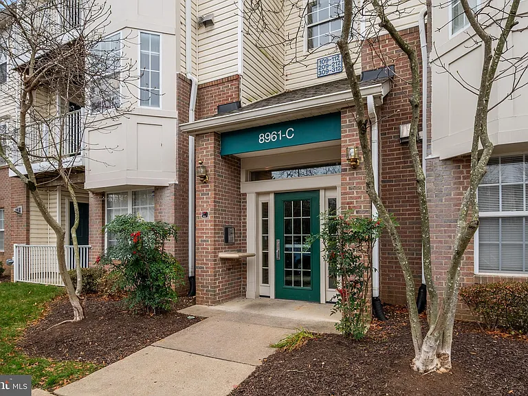 8961 Town Center Cir #1-310 — Photo 2