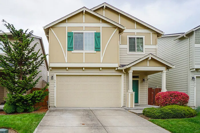 4 bed, 2.5 bath, 2121 sqft, $2,895 — Photo 2