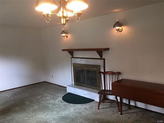4th image of 3762 N Lake Shore Dr