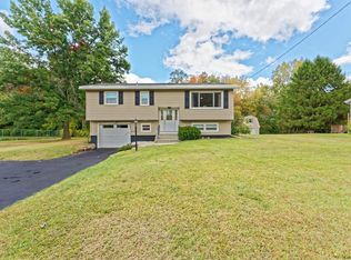 2891 W Old State Rd, Schenectady, NY 12303