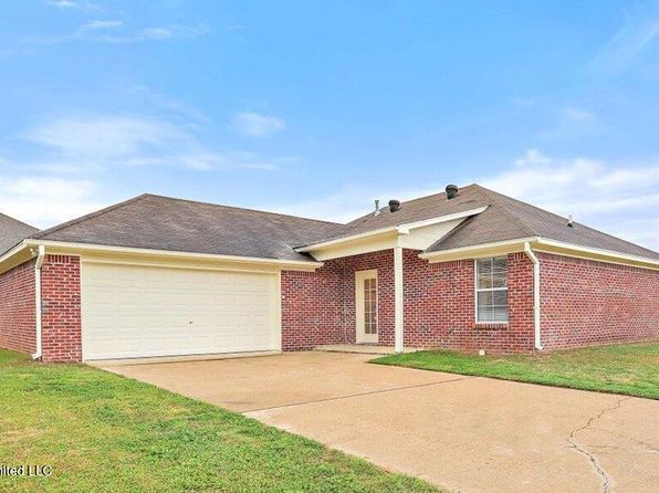 702 Trinity Ln, Ridgeland, MS 39157