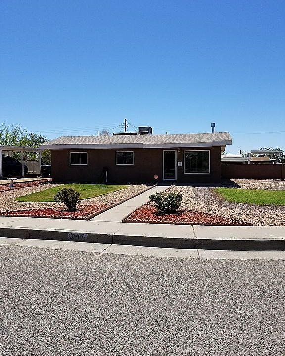 2nd image of 1147 Marron Cir NE