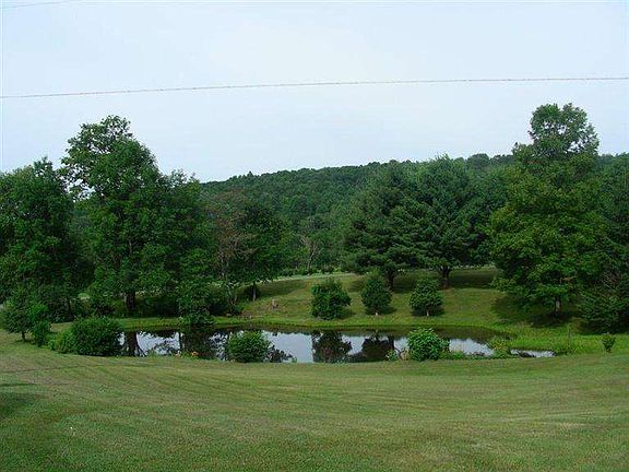 4th image of 149 Whispering Oaks Ln
