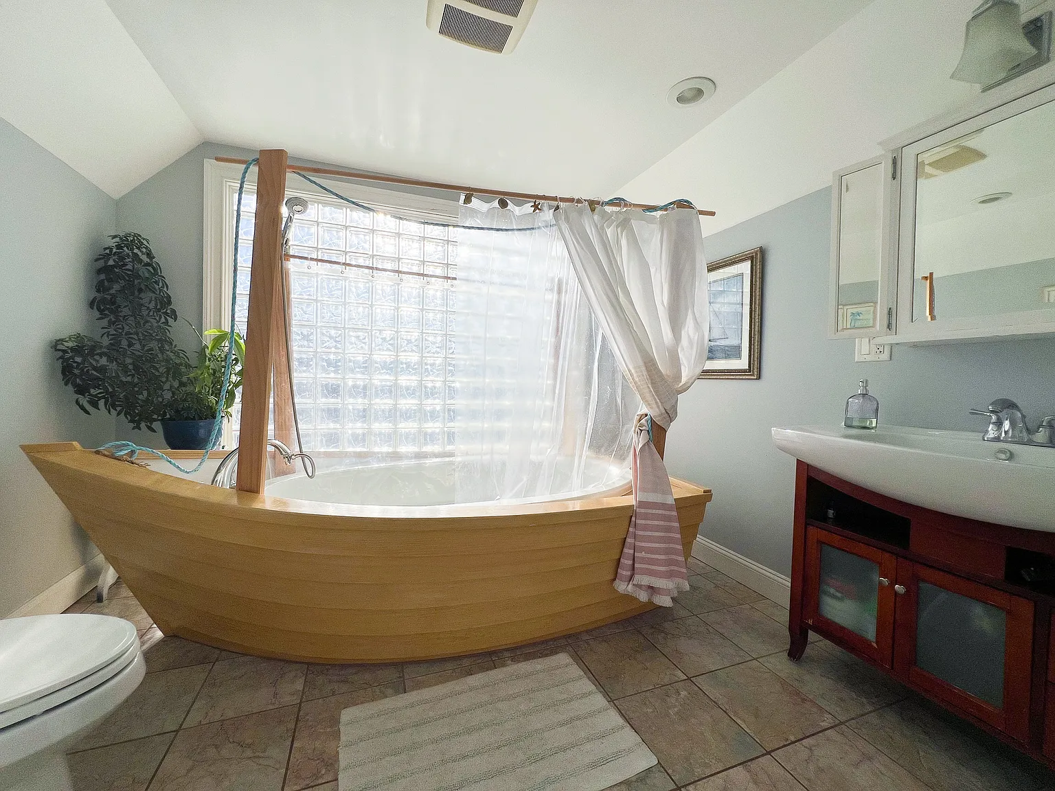 2 bed, 1826 sqft, $3,800 — Photo 4