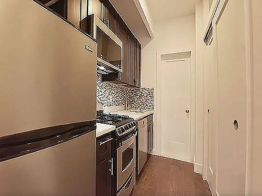 2nd image of 239 E 81st St APT 4C