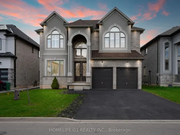 7 Riesling Ct, Hamilton, ON L8G 0B4