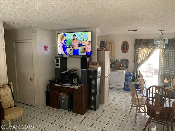 5th image of 1204 Sandy Cove St