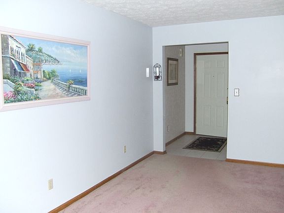 4th image of 5603 Gateway Ln