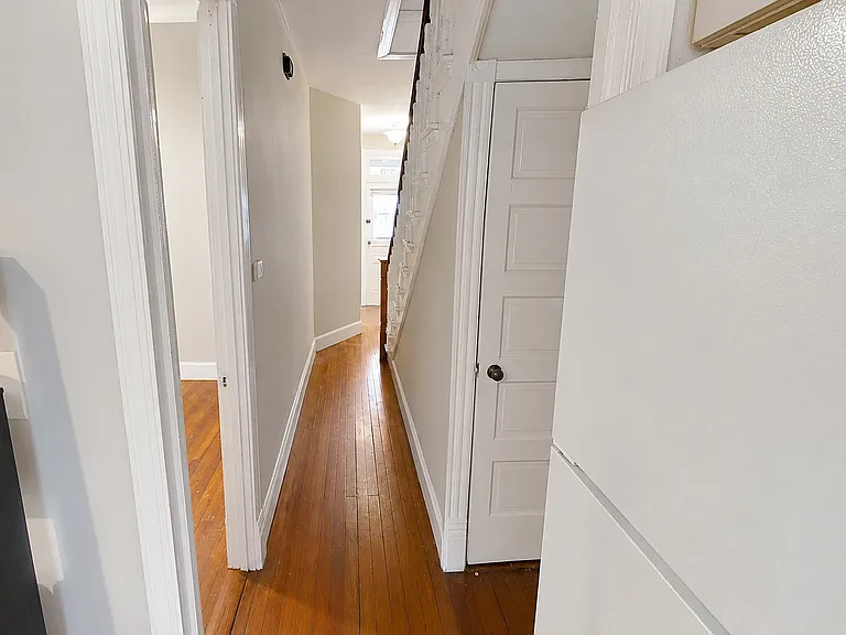 751 Gresham Pl NW #A2 — Photo 5