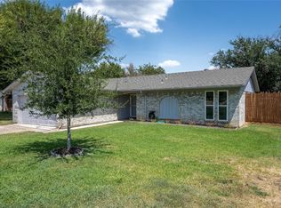 2904 Regal Rd, Denton, TX 76210