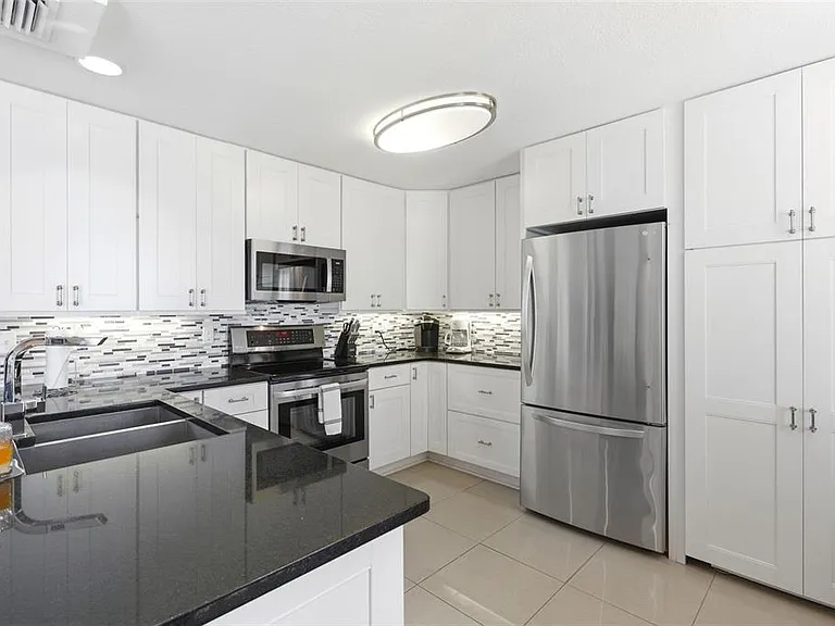 5280 Coquina Key Dr SE #A — Photo 14