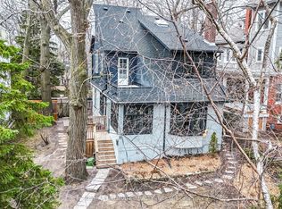 18 Blantyre Ave, Toronto, ON M1N2R4