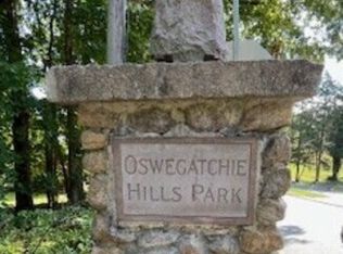 20 North Rd E, Niantic, CT 06357