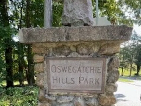 20 North Road, East Lyme, CT 06357