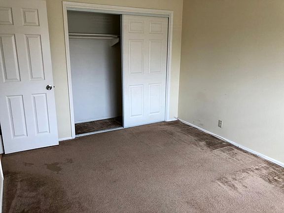 5th image of 7628 Emerson Pl